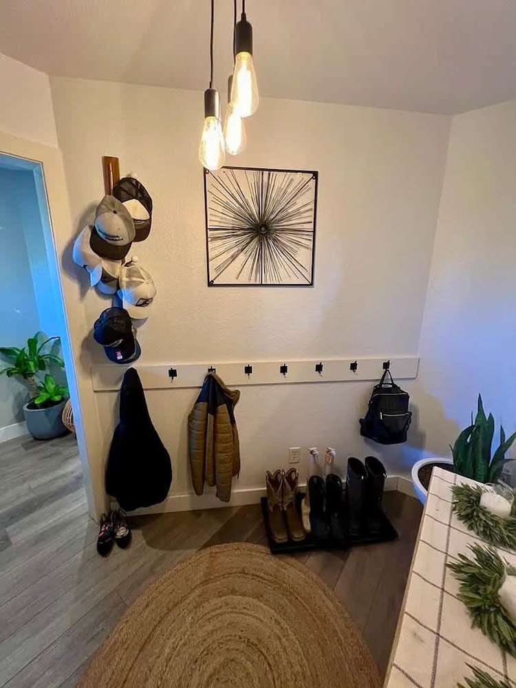 Black Hills Getaway With Hot Tub Game Room for 18