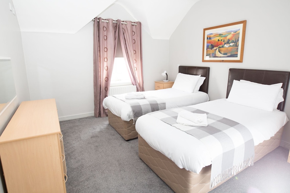 Castle Gardens 3 bed 4018 view 5
