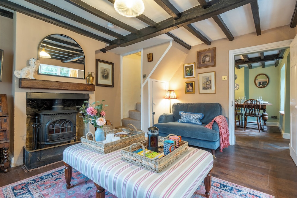 Beautiful 2BD Cottage in the Cotswolds