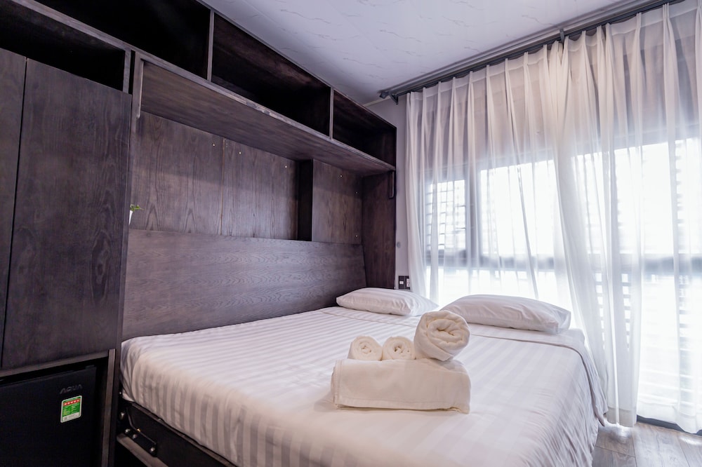 Awenasa by Livinginn