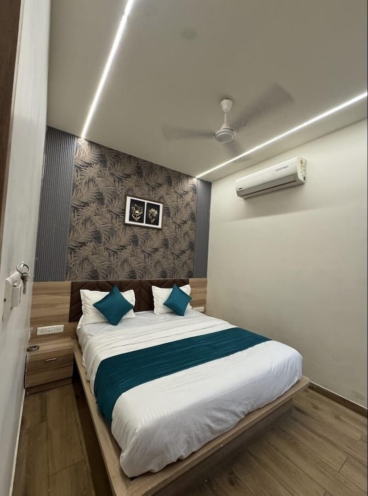 Hotel Lotus Inn