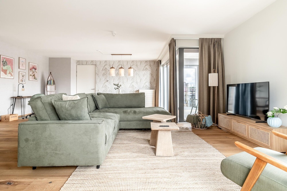 Scheveningen Flat Near Beach