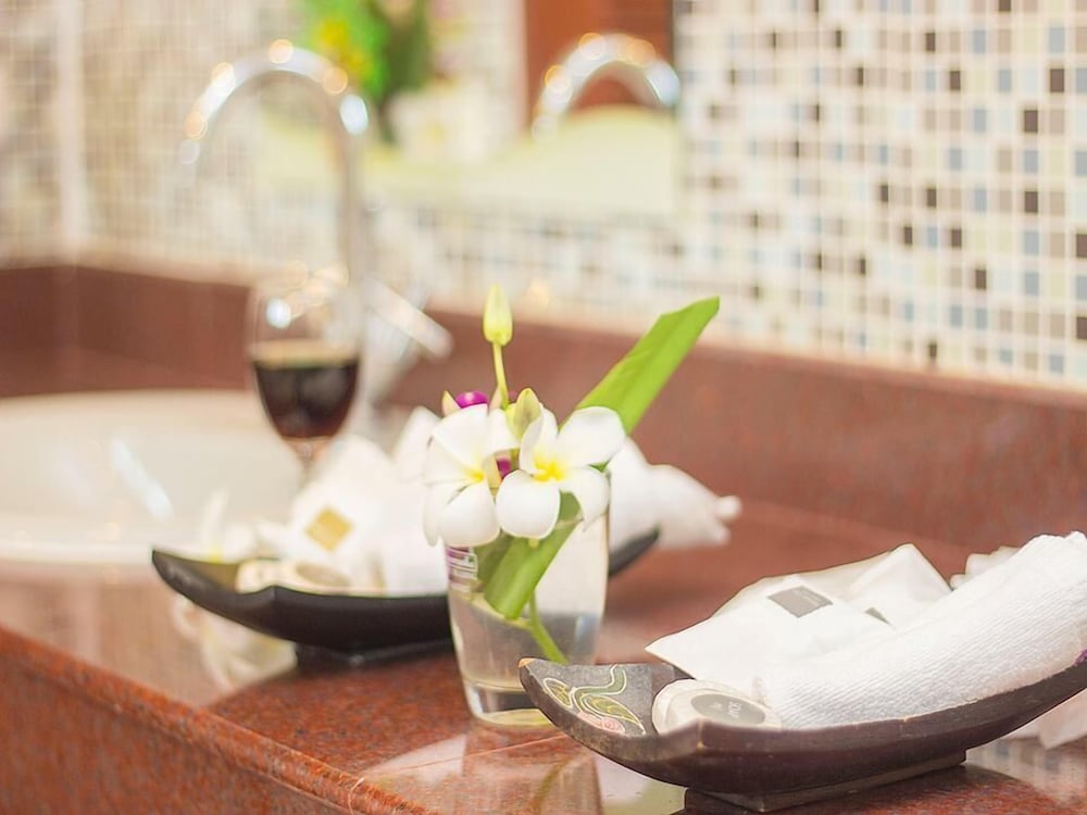 Baan Dork Bua Villa
