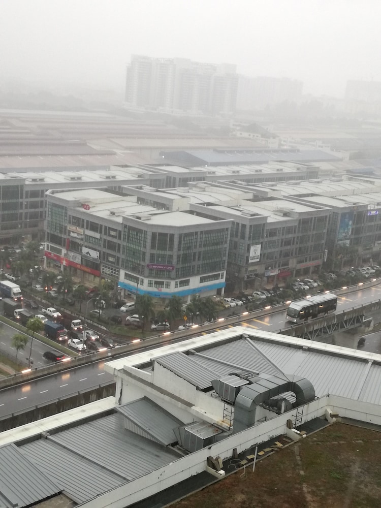 Apartment near LRT at Da Men