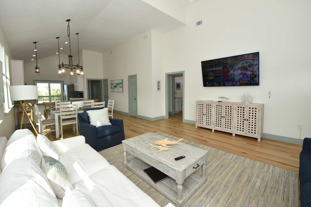 Casa Blanca 3 2 New Beach Home With Heated Pool