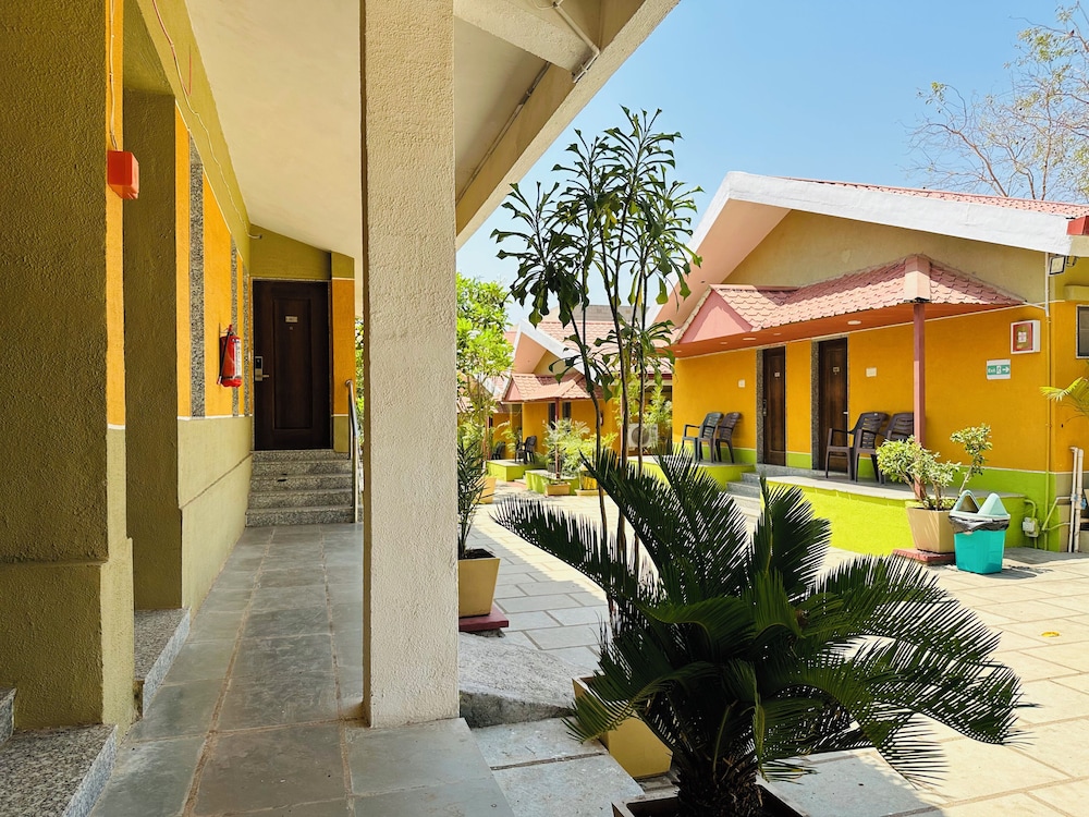 LION PARK HOTEL AND RESORT