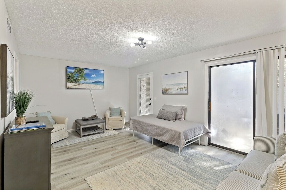 Hilton Head 3BR Retreat Pool, Dining & Shops