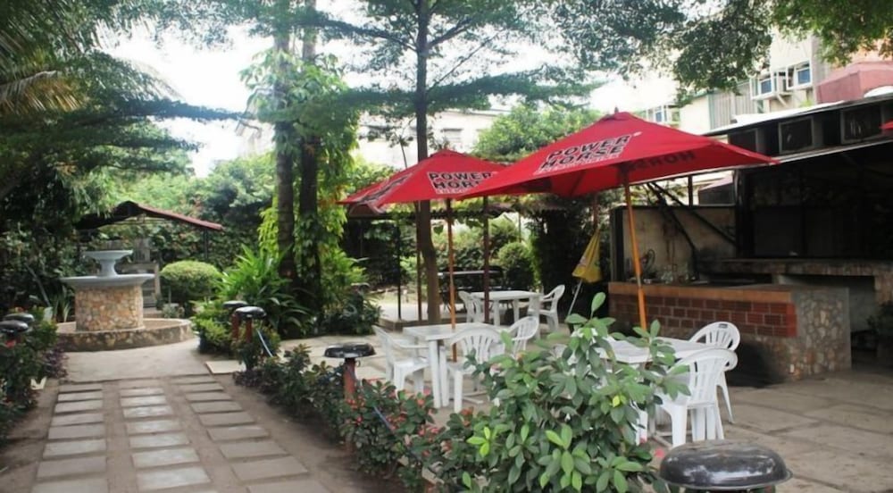 Ray's Inn