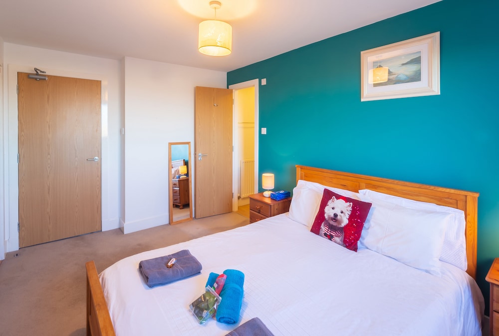 Hopetoun Street Apartment view 2