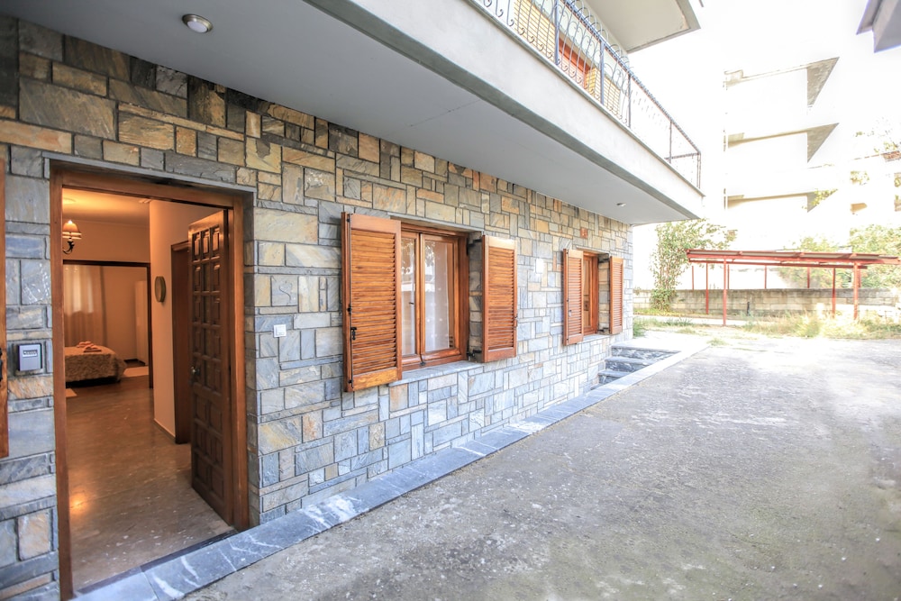 Only yours Meteora photo 1