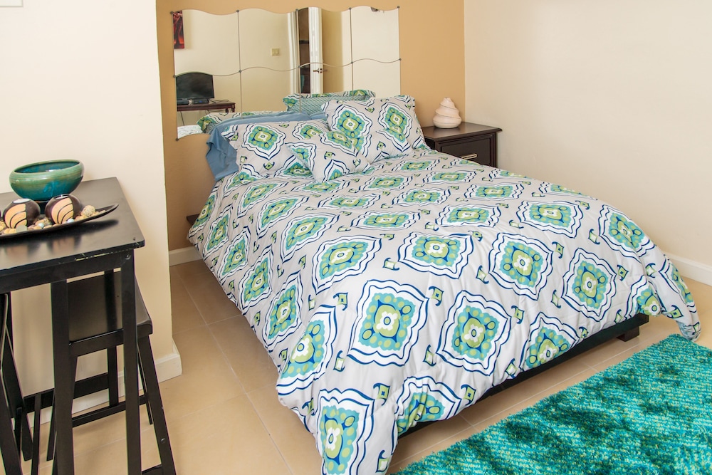 Skyview Manor Guest Apartments