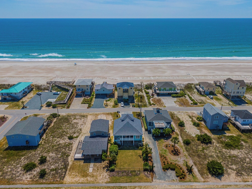 The Water Bear by Topsail Realty