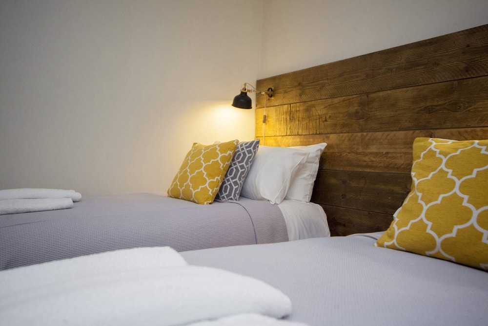 Higgihaus at 3a Cheltenham Lane Bristol view 3