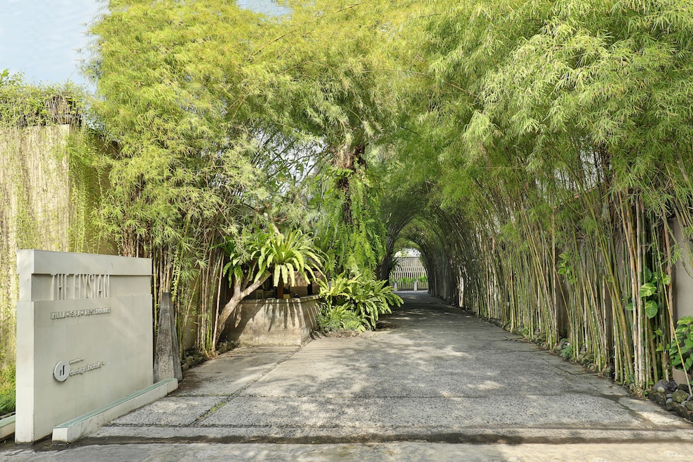 The Elysian Boutique Villa Hotel 34