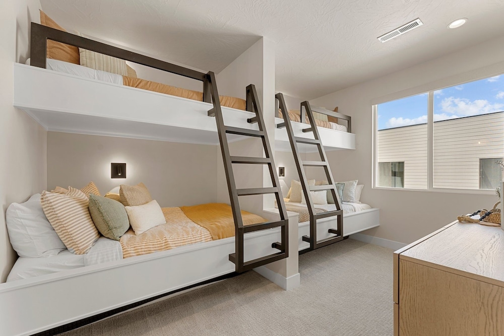 Starlight Sanctuary 4 Bedroom Townhouse