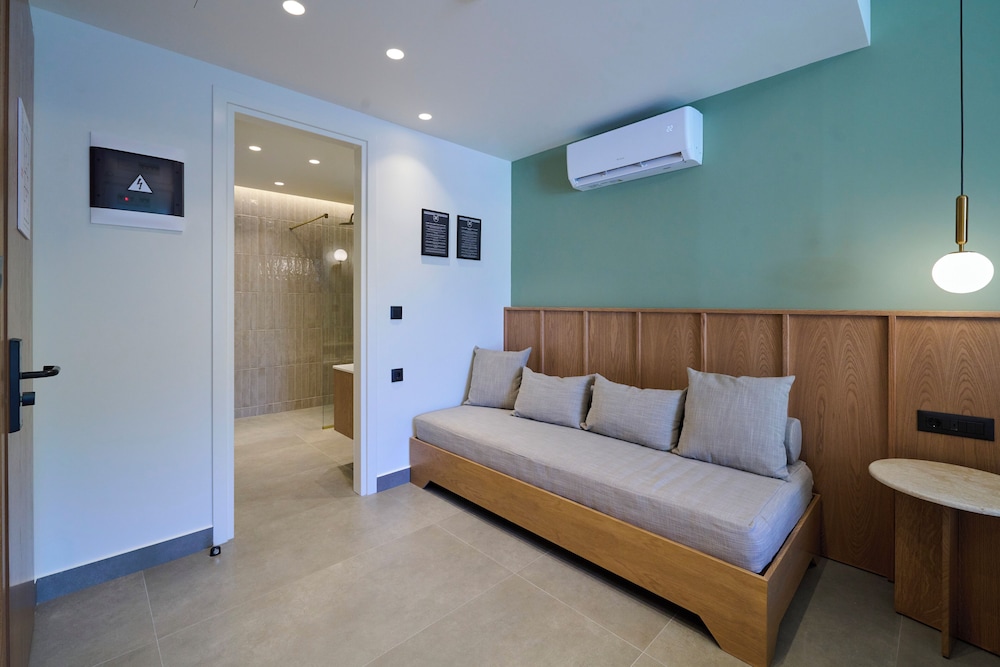 Monarco Executive Rooms