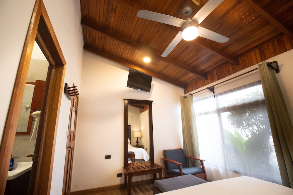 Camino Verde Bed & Breakfast