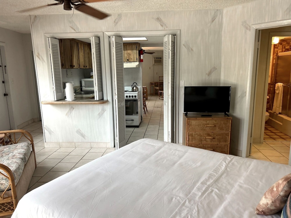 Grand Bahama Island - Freeport Vacations - Freeport Resort  Club - Property Image 12