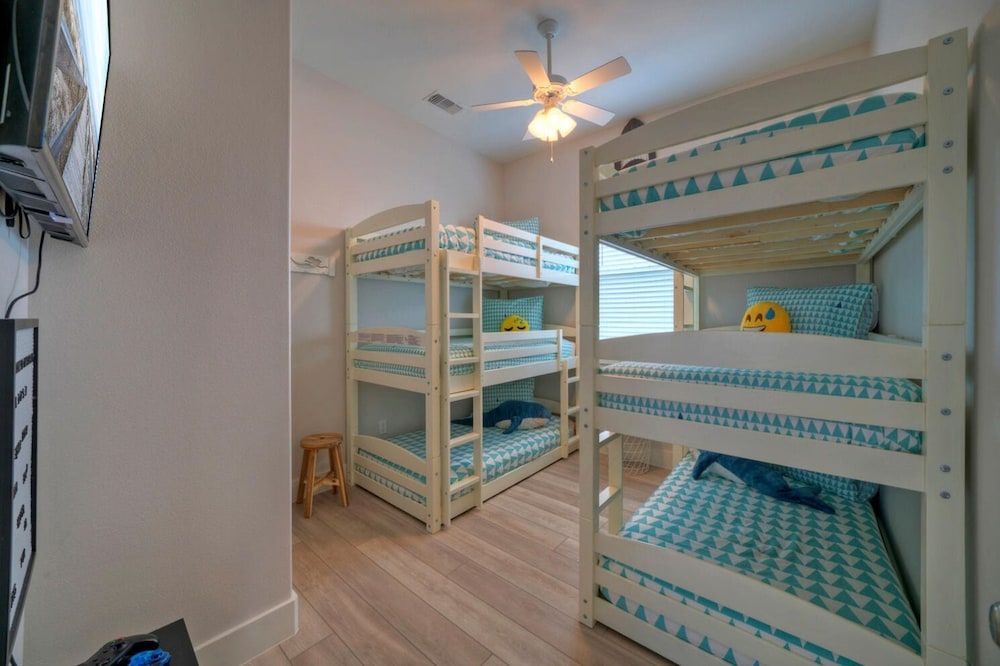 Whatabeach by Avantstay Private Pool Cabana Bar