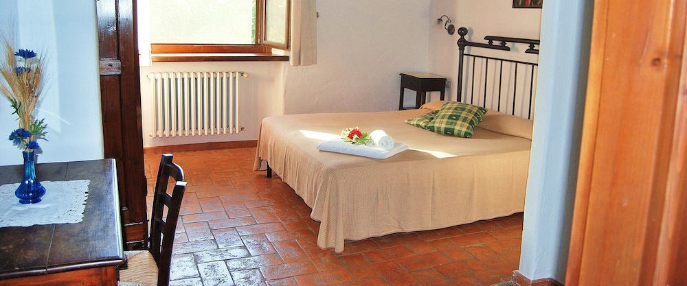 Agriturismo Poggio Porsenna view 3