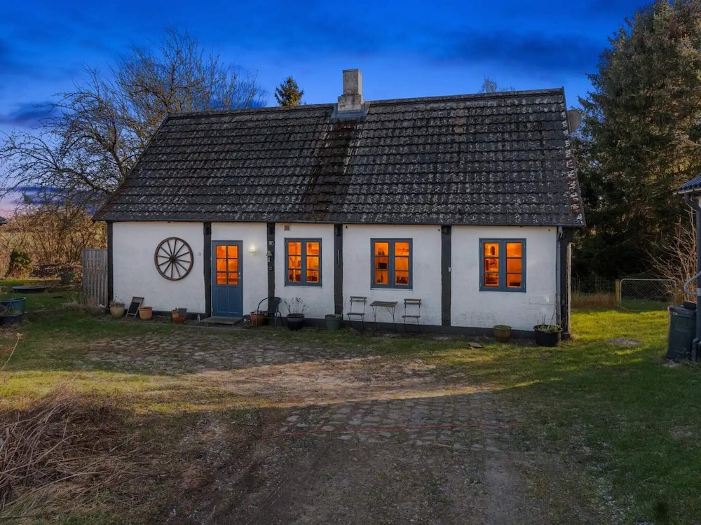 5 Star Holiday Home in Gudhjem