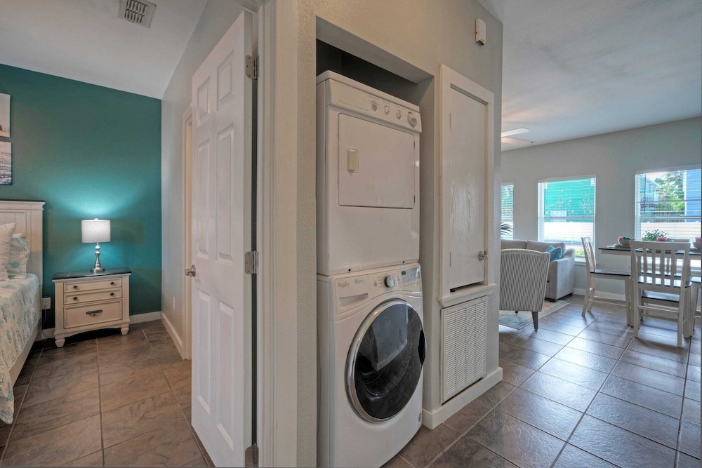 7 Costa Bahia Condos Sleeps 42 + Pool Minutes to the Beach