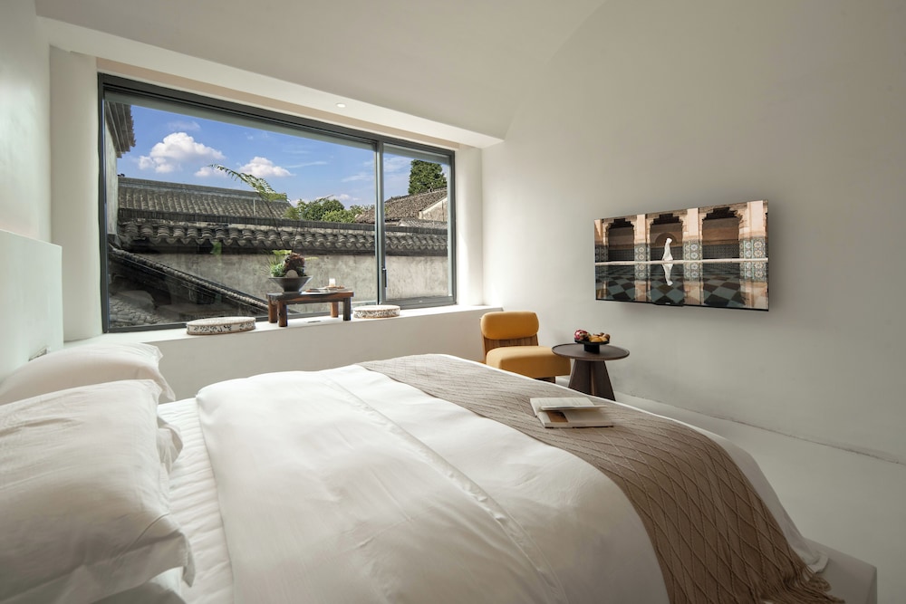 Jiangnanfu Bed and Breakfast