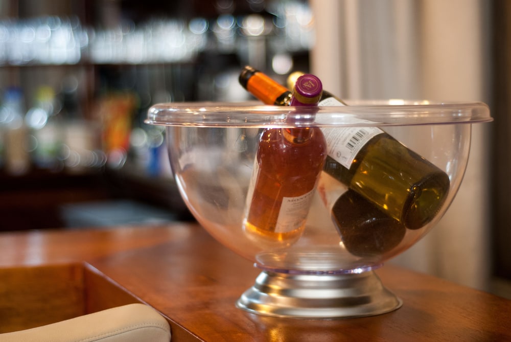 Food & Beverage