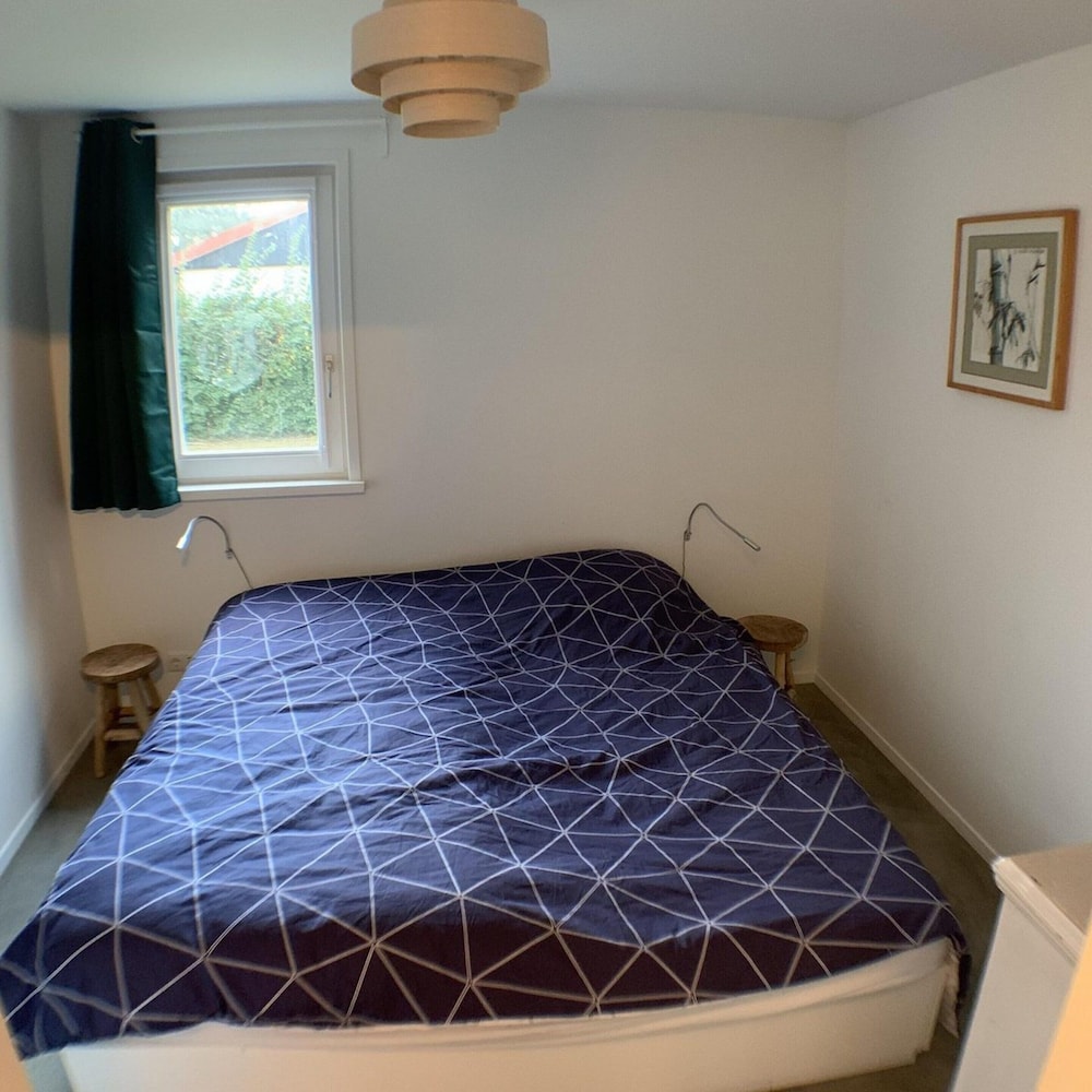 Renovated Bungalow With Garden for Families