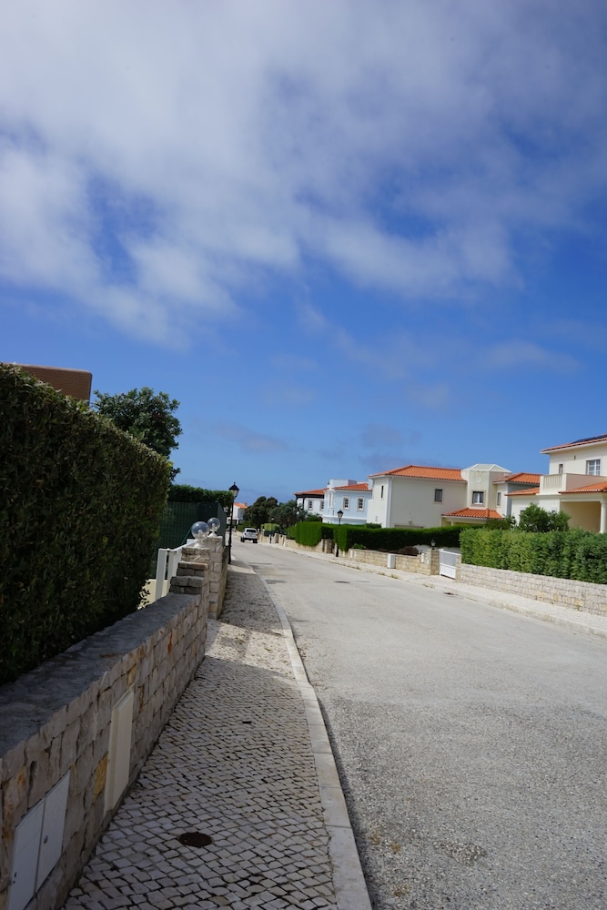 Wallis Villa
