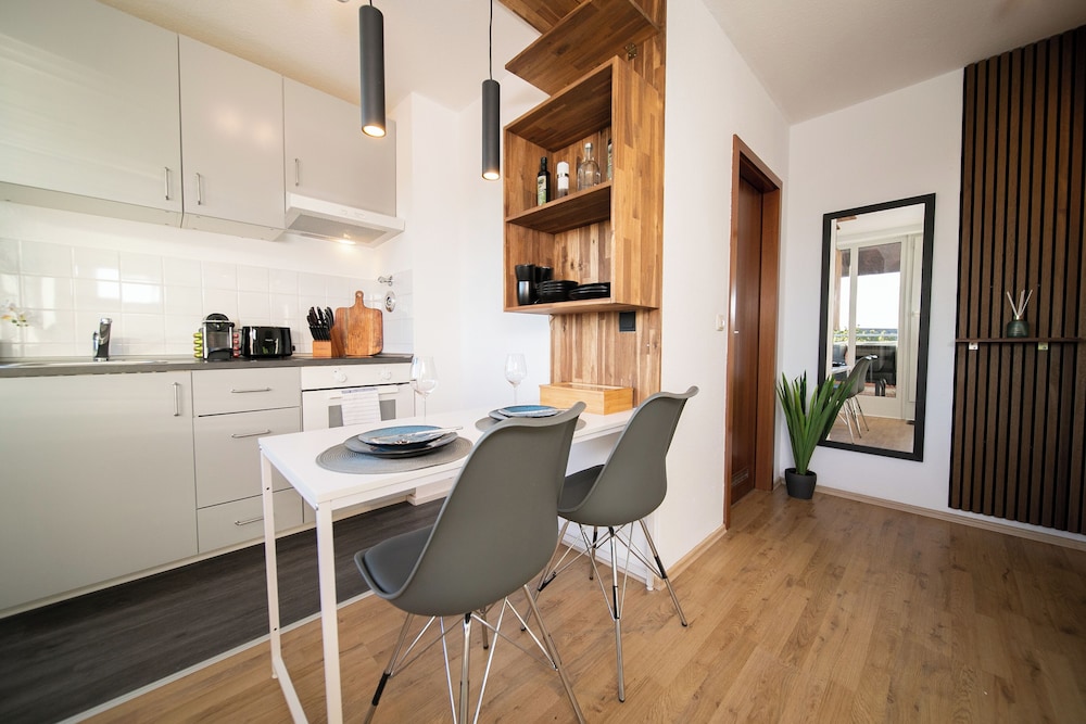 Favorite Stays - Neuss Furth