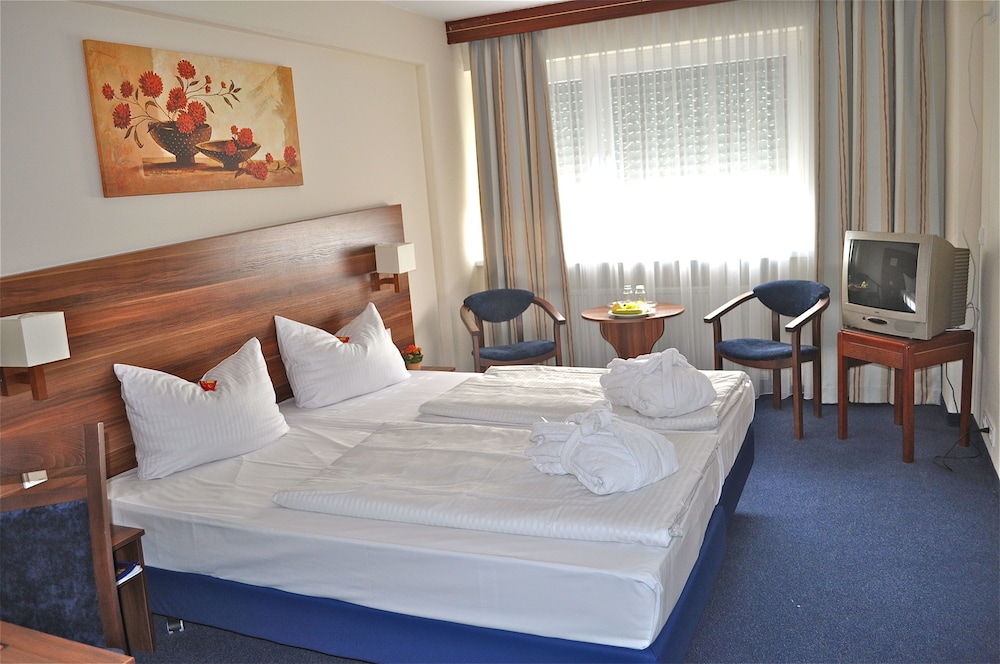 Frankfurt Vacations - Savoy Hotel Frankfurt - Property Image 34