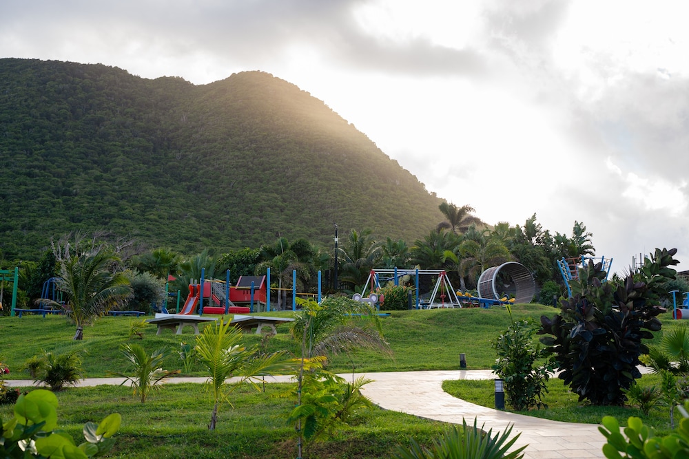 Golden Rock Dive And Nature Resort - Photo 46