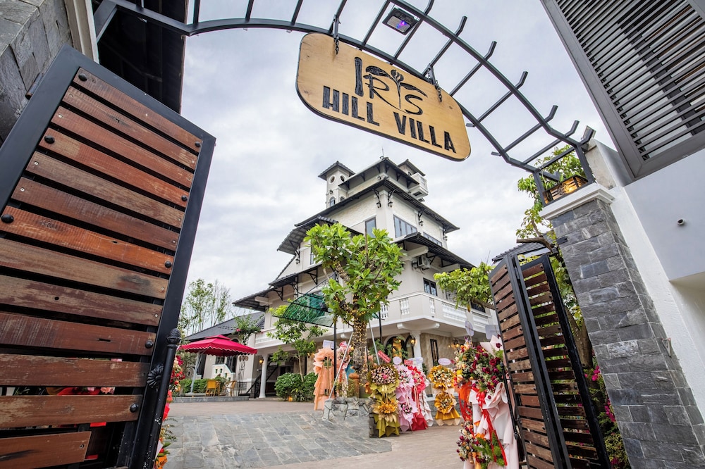Iris Hill Villa Hue view 5