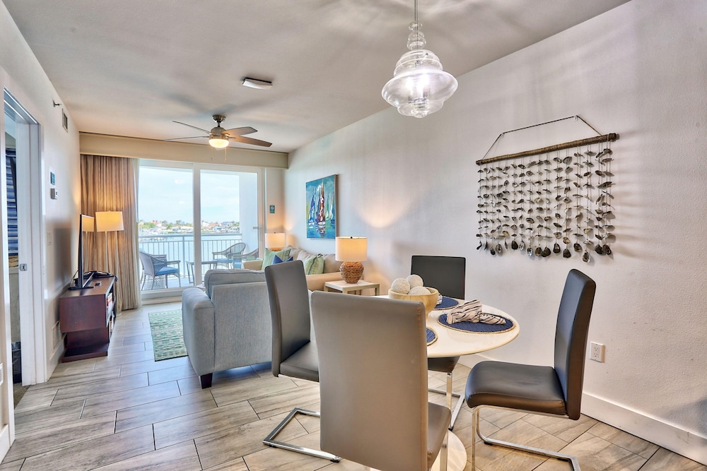 Oceana 204 East