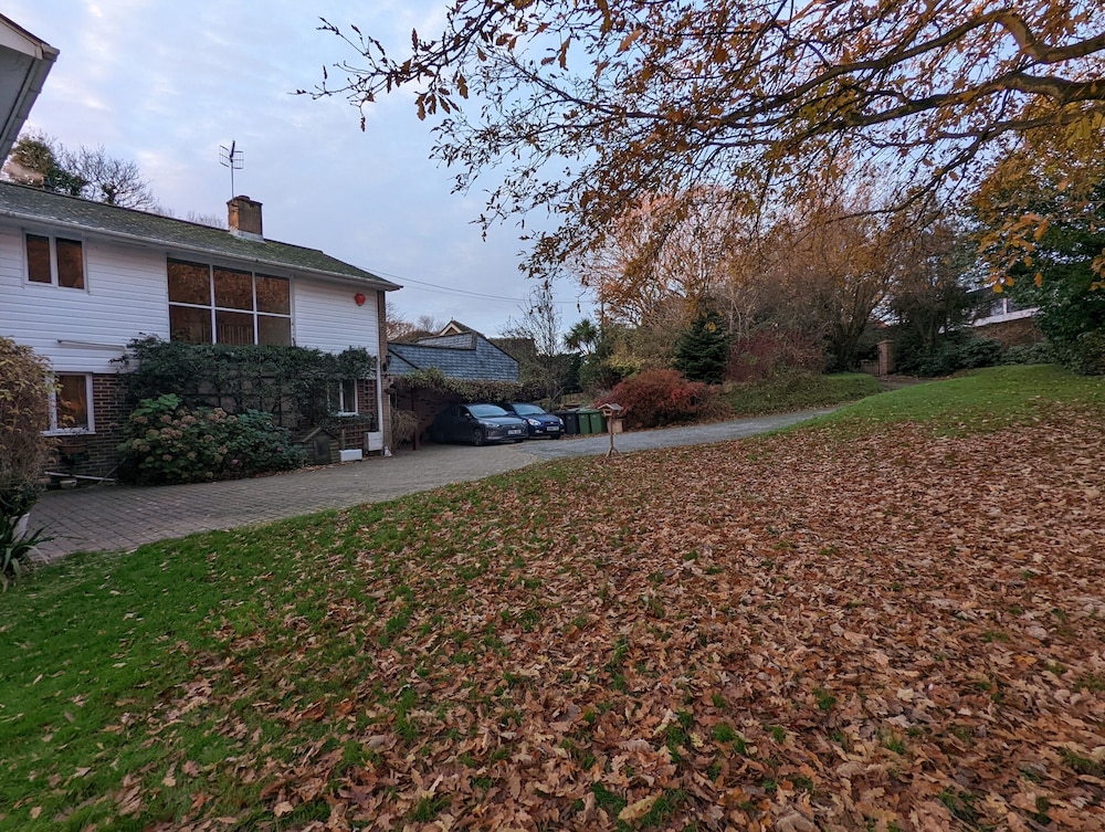 SUMMERFIELDS HOUSE