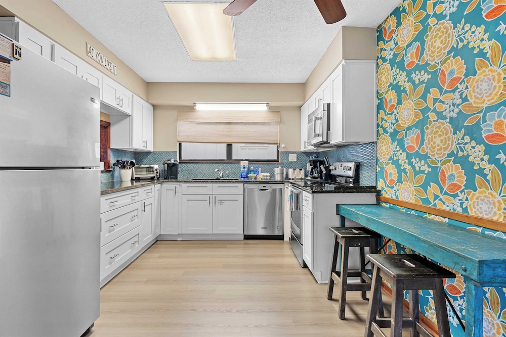 As You Like It by Avantstay Steps to Beach, Bikes, Sleeps 18!