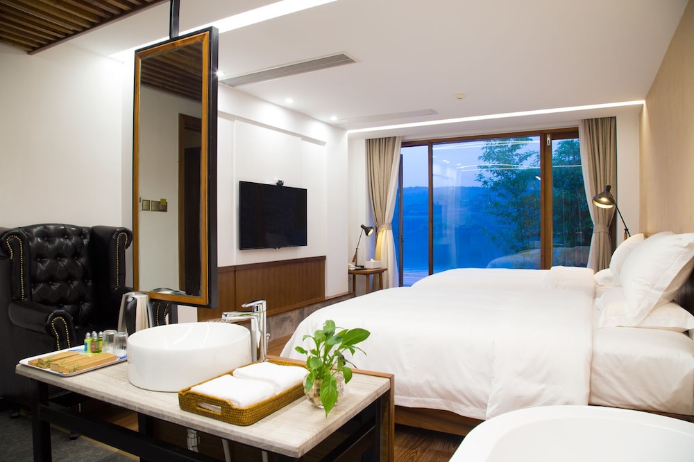 Fishman homestay