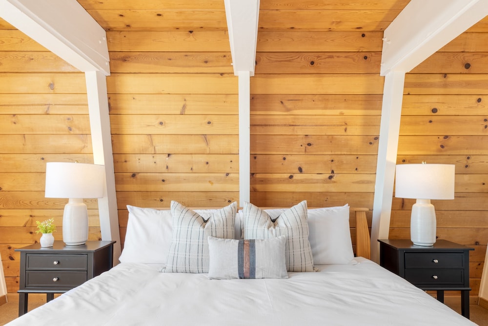 Chickaree by Avantstay A-frame w/ Mountain Views - Property Image 26