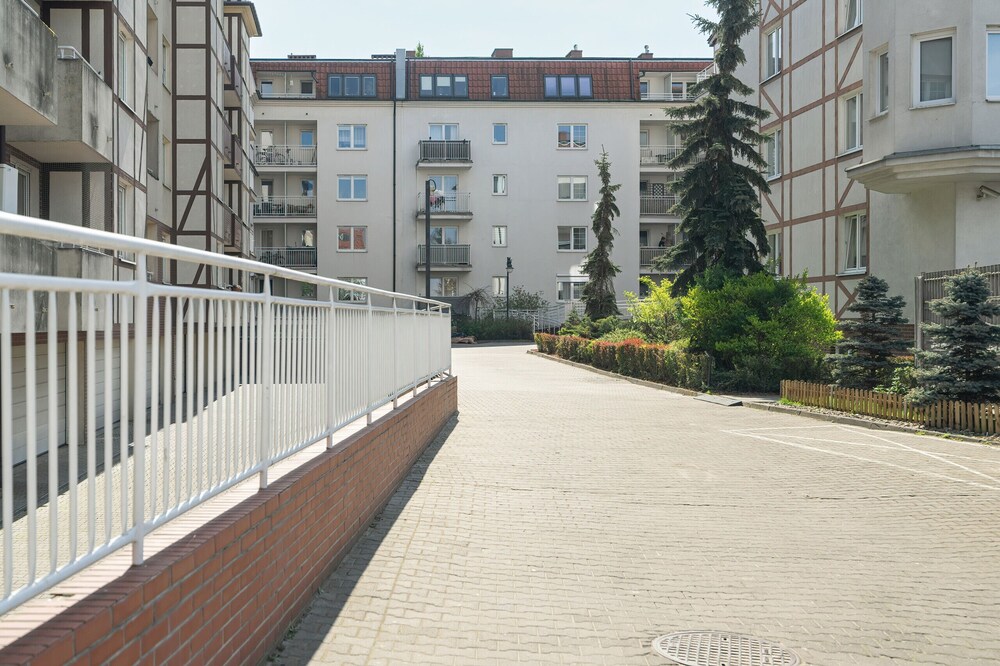 Apartment for Families by Renters view 3