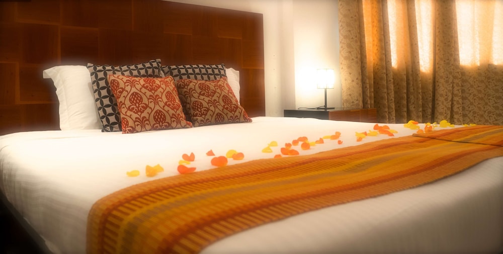 Colosseum Square Luxury Apartments