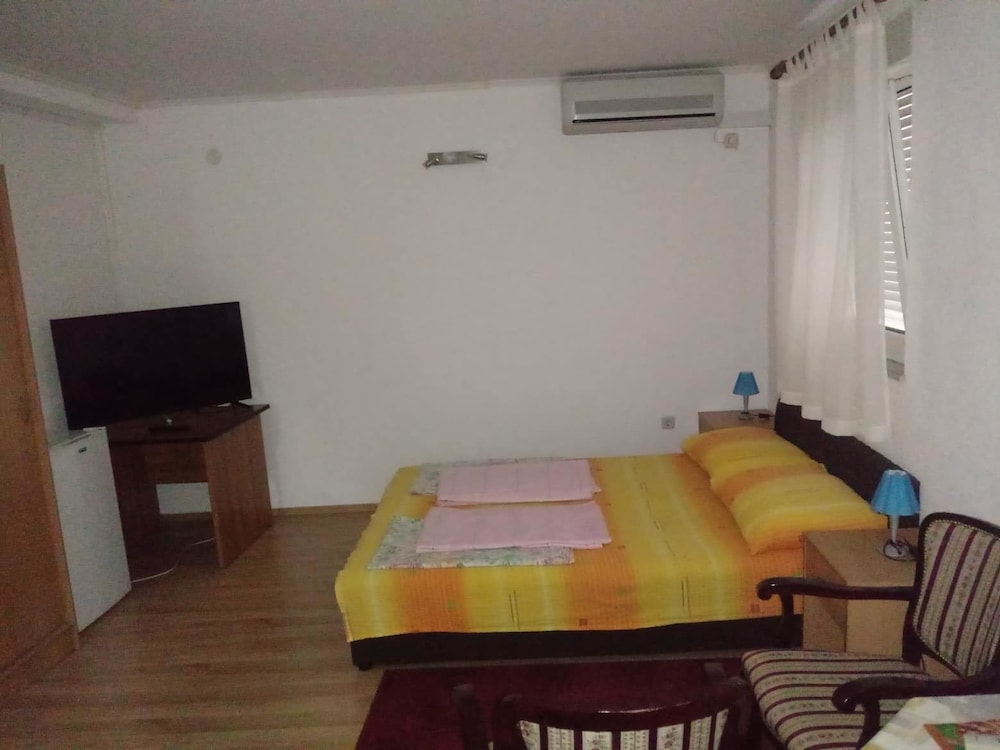 Photo 7