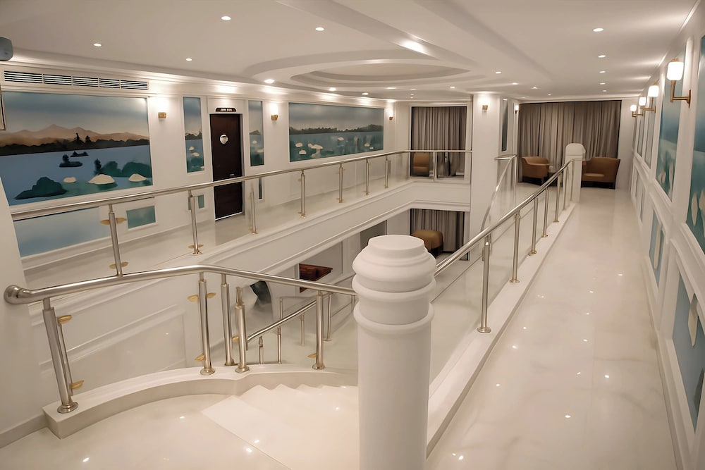 Nile Cruise Essence every Monday from Aswan 3 nights and every Thursday from Luxor 4 nights