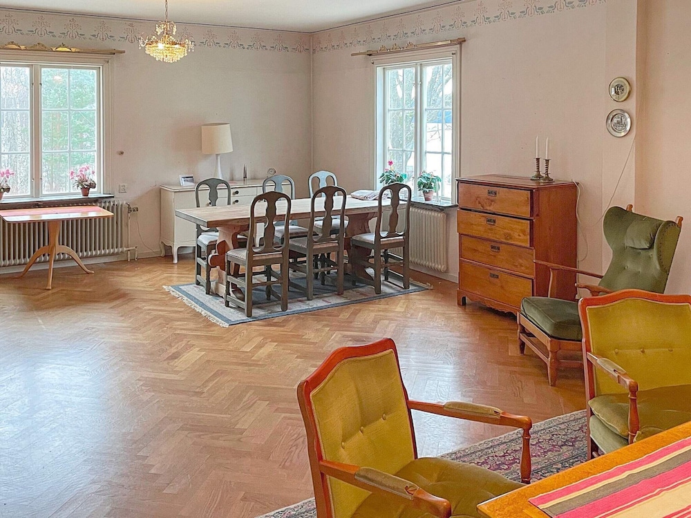 6 Person Holiday Home in Ostra Antervik view 4