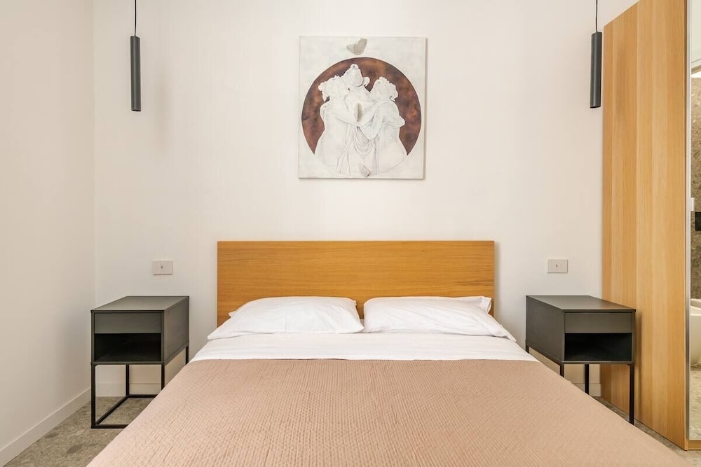 Roma private rooms Vatican City