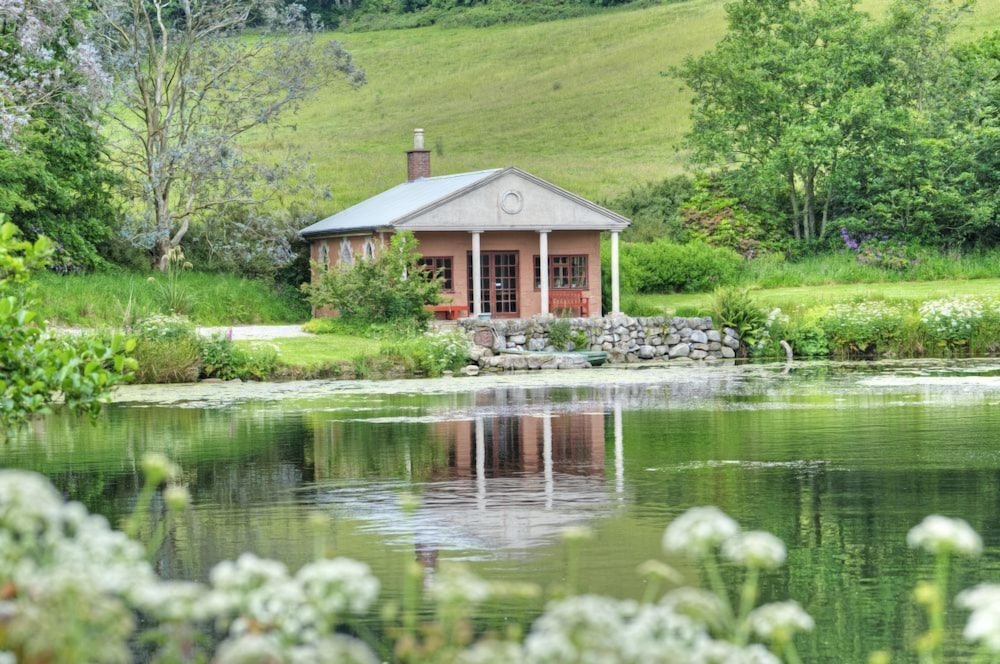 Orroland Lodge