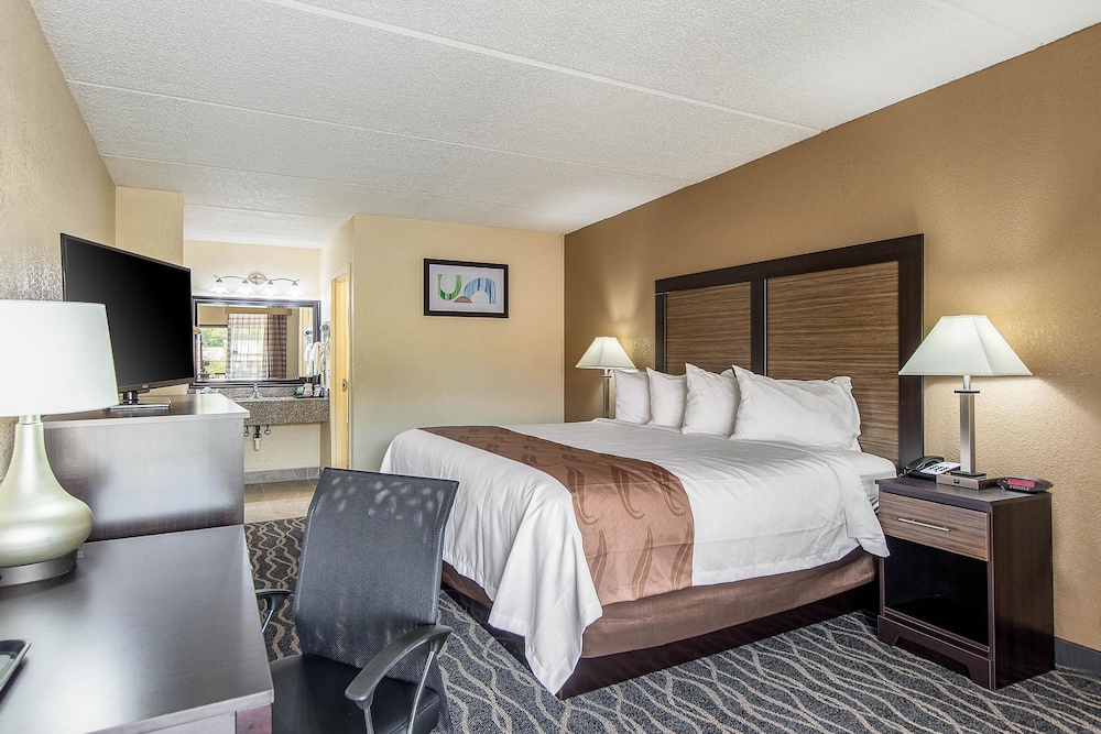 Quality Inn - Property Image 15