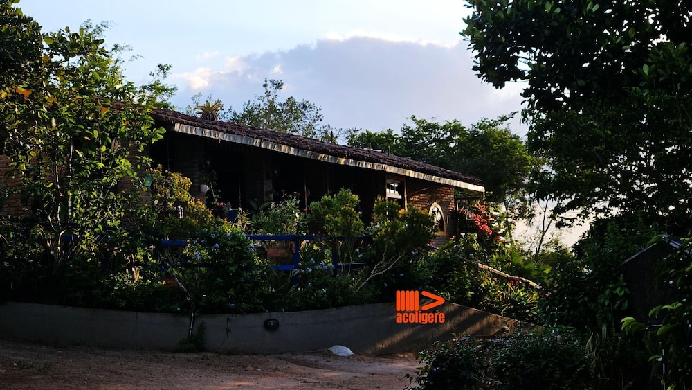 Casa de Meg - Charme na Serra Negra