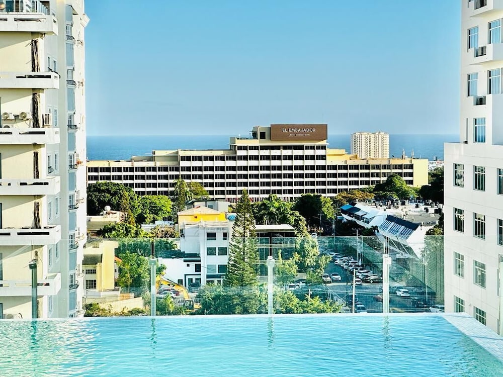 Two Bedroom Space With Pool Oasis Near Hotel Embajador