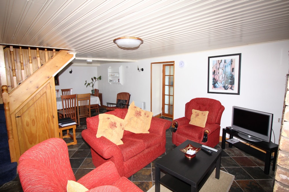 Carraroe Cottage